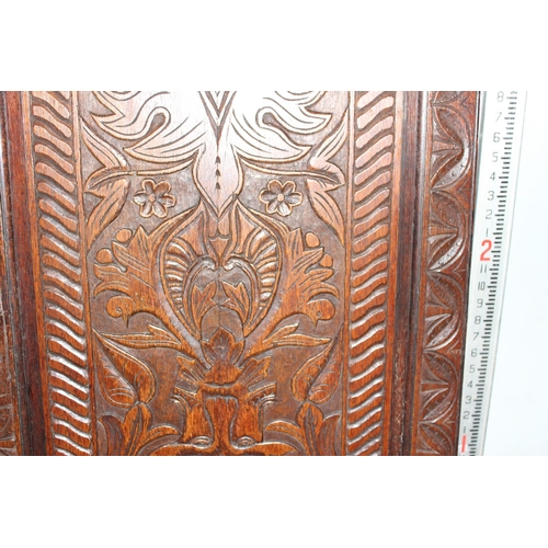 460 - An antique carved oak panel, possibly of Dutch origin, believed to be 18th century