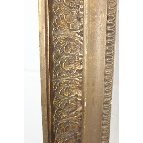 476 - Antique gilt picture frame