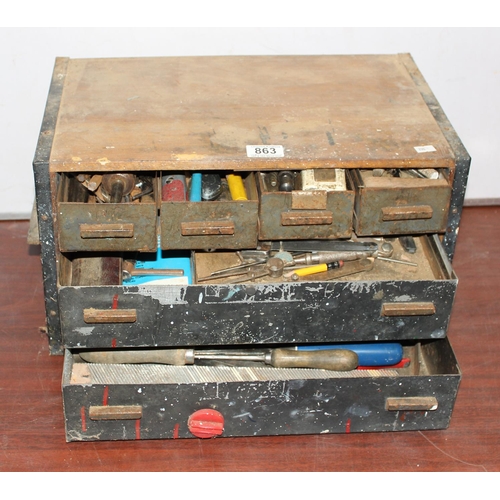 863 - Engineers toolbox and contents