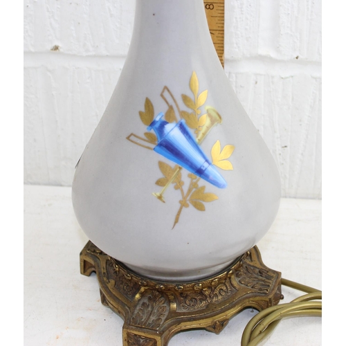 259 - An antique Vienna style porcelain lamp with gilt brass mounts