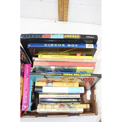 591 - Qty of assorted books, mainly children's annuals etc