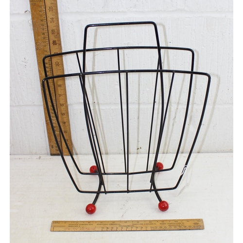 293 - Retro Sputnik type magazine rack, retro suitcase and a wooden magazine rack (3)