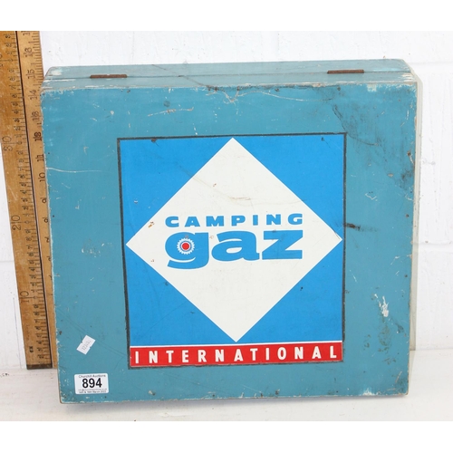 894 - A vintage wooden advertising box