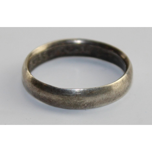 1308 - A plain silver band ring made from a German Reichmark coin dated 1938, approx size Q