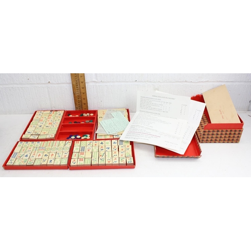 1540 - A vintage Chad Valley Mah-jong set