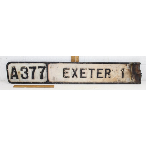 526 - An early to mid 20th century cast iron road sign, 'Exeter 1 Mile A377'