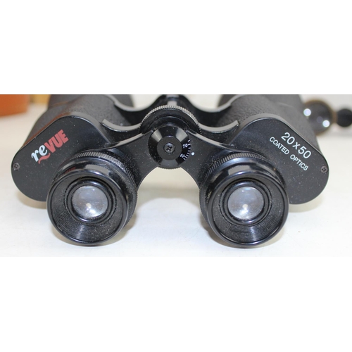 721 - 4 pairs of binoculars