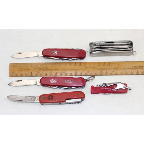 1032 - 5 assorted penknives