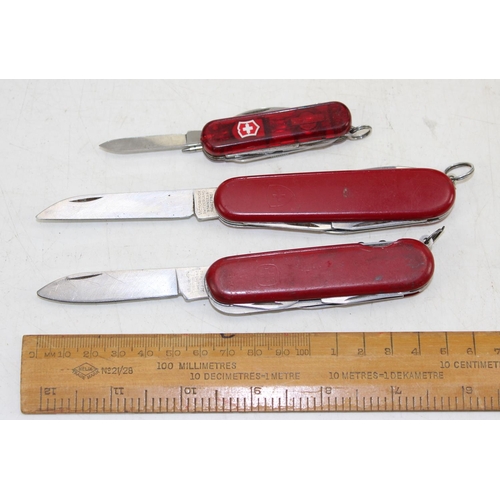 1033 - 3 Victorinox penknives