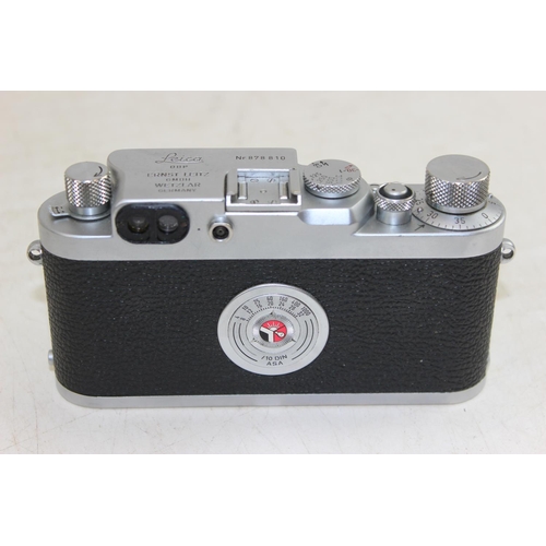 726 - Leica DBP Ernst Leitz GMBR Wetzlar Germany camera, with Elmar f=5cm 1:2.8 lens with lens cap, in ori... 