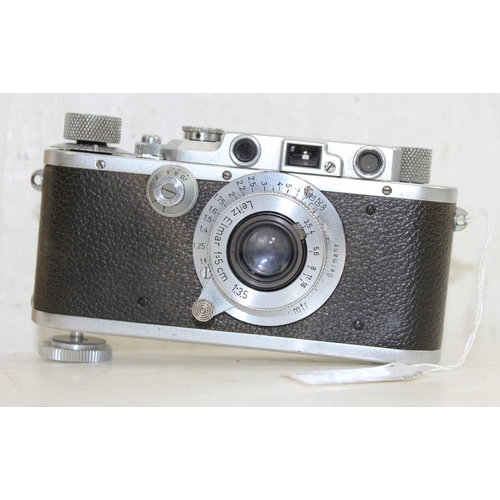 727 - Leica DRP Ernst Leitz Wetzlar Germany camera, with Elmar f=5cm 1:3.5 lens with lens cap, in original... 