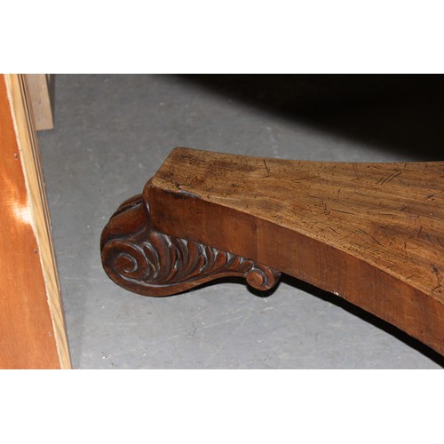 18 - Mahogany round tilt top breakfast table on carved pedestal