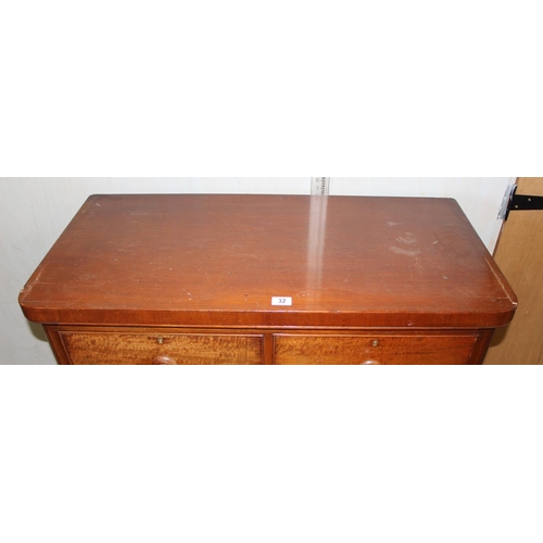 32 - Victorian Mahogany 2 over 3 chest of drawers with bun handles