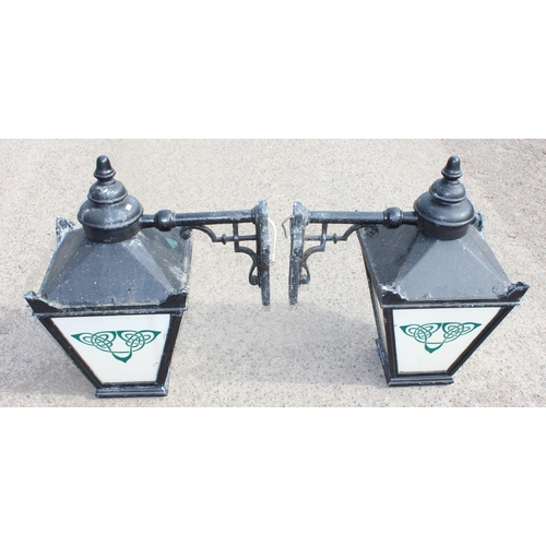 236 - A pair of Victorian style painted aluminium wall mounted street lamps