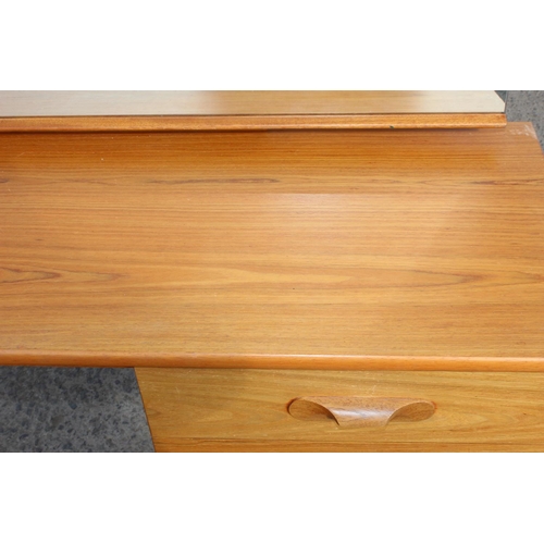 124 - Retro Austinsuite dressing table with mirror
