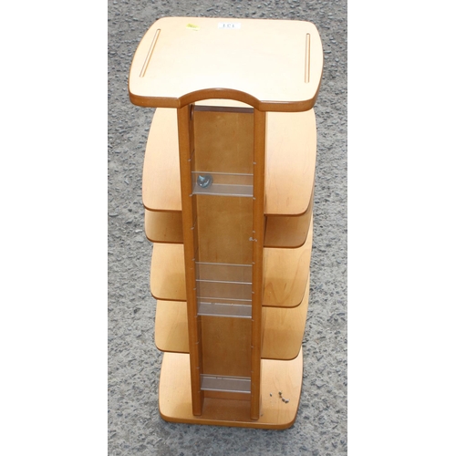 131 - Small set of adjustable shelves