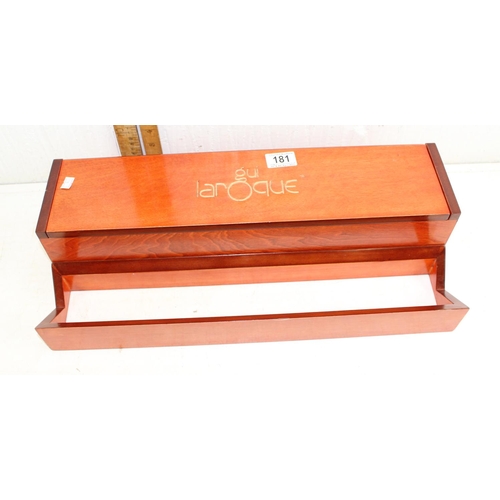 181 - Wooden 'Gui Laroque' tie & cufflink shop display stand/box with contents