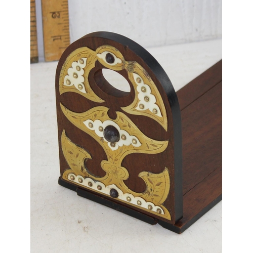 280 - An antique Gothic revival style expanding bookslide