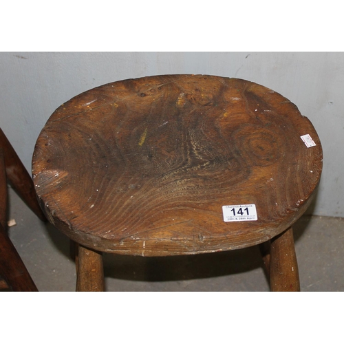 141 - 2 vintage wooden stools
