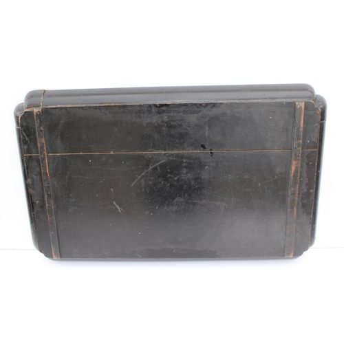 292 - Japanese lacquered tray with tiger design