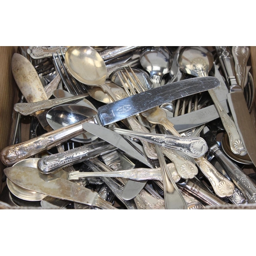 1134A - Qty of assorted silver plated cutlery, mainly King's Pattern