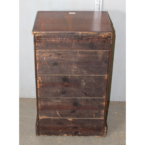 118 - A small antique 7 drawer collectors chest with wooden slide