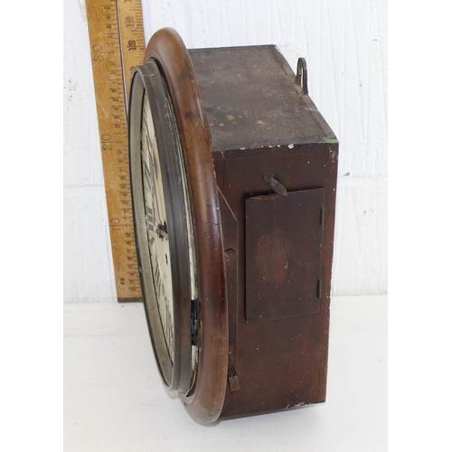 1408 - An antique mahogany cased wall clock with Fusee movement