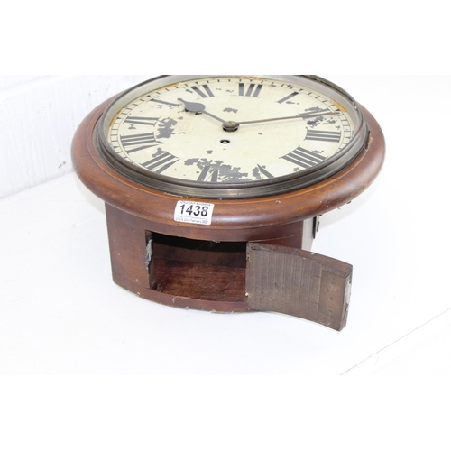 1408 - An antique mahogany cased wall clock with Fusee movement