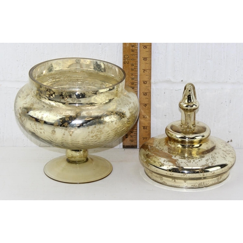 1749 - A large apothecary type distressed gold glass bowl with lid