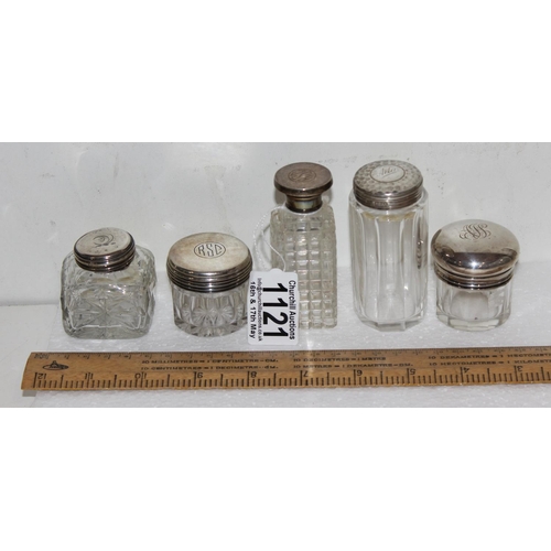 1121 - 5 silver topped dressing table pots & jars, various dates and makers