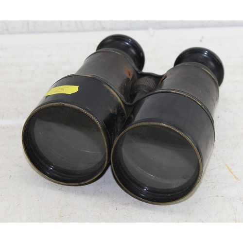 1003 - A pair of C.WW1 period binocular in leather case, possibly officer's private purchase