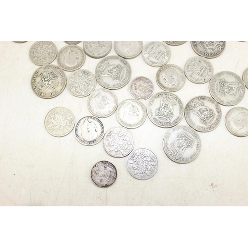 1323 - Qty of mixed UK silver and half silver coinage, approx 211.2g gross