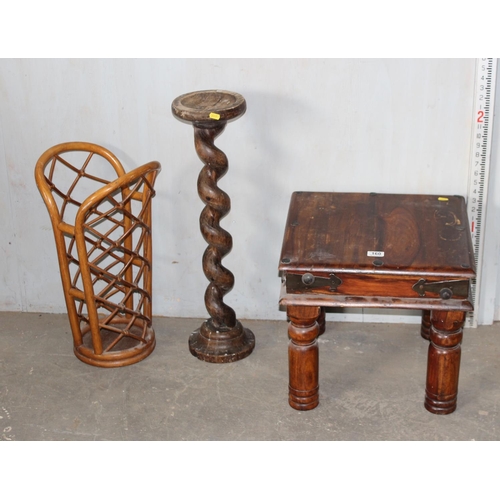 160 - Coffee table, barleytwist plant stand and a bamboo umbrella rack (3)