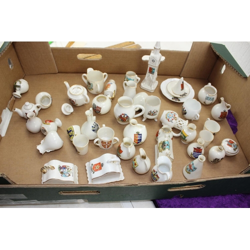 1628 - Qty of assorted crested china items