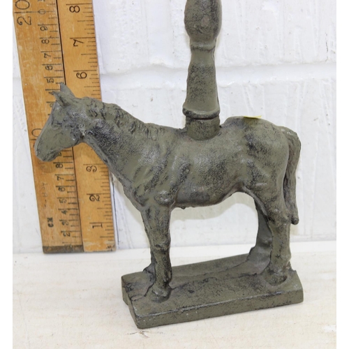 1722 - Cast iron door stop or porter formed as a horse