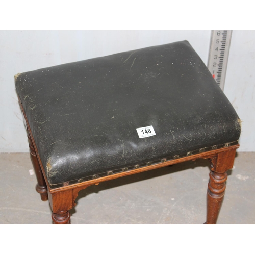 146 - Victorian leather topped stool standing on 4 turned legs