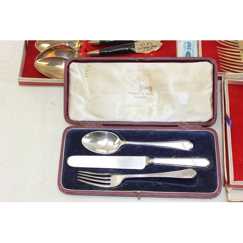 1166 - Vintage boxed cutlery sets, to inc Walker & Hall etc