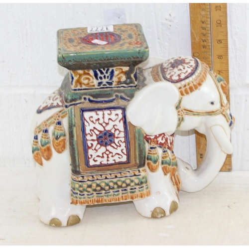 1777 - Ceramic pot stand formed as an elephant