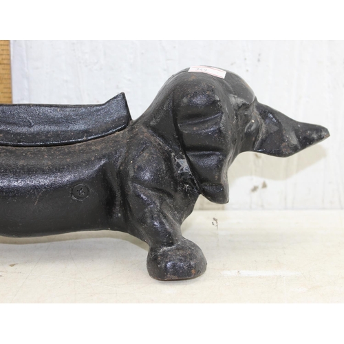 1782 - Cast iron boot scraper formed as a Dachshund