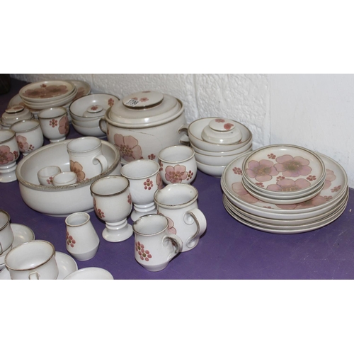 1786 - An extensive Retro Denby dinner service