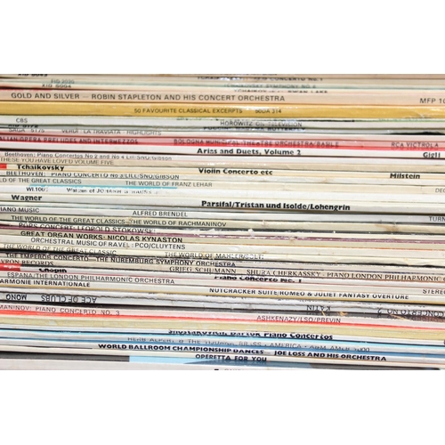 662 - Large qty of assorted vinyl records, 7