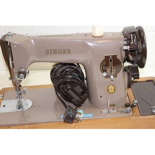 898 - Singer 201k sewing machine with accessories, in case