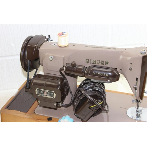 898 - Singer 201k sewing machine with accessories, in case