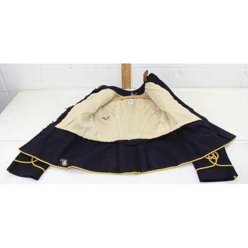 1027 - WW1 period Hussars tunic with Sergeants stripes