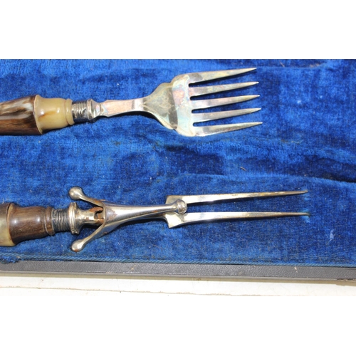 1172 - Vintage boxed 4 piece part carving set with horn handles and silver collars, Sheffield 1908