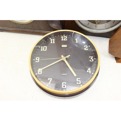 1431 - 3 x Napoleon hat clocks, clock case and 3 other clocks