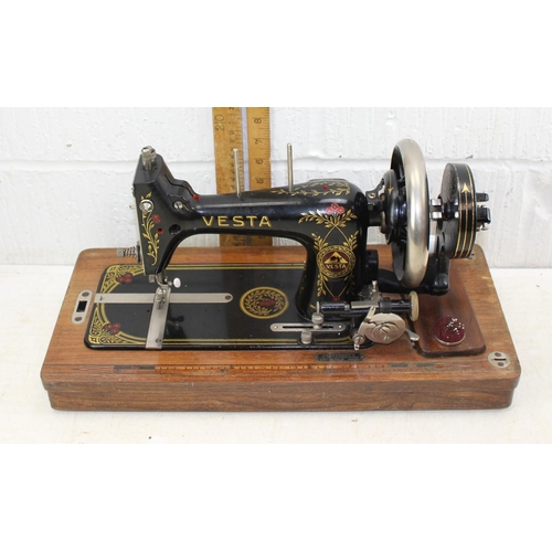 910 - Antique Vesta sewing machine in wooden case