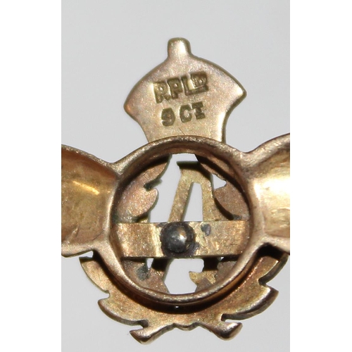 1020 - 9ct gold and enamel RAF sweetheart brooch, approx 3.2g gross