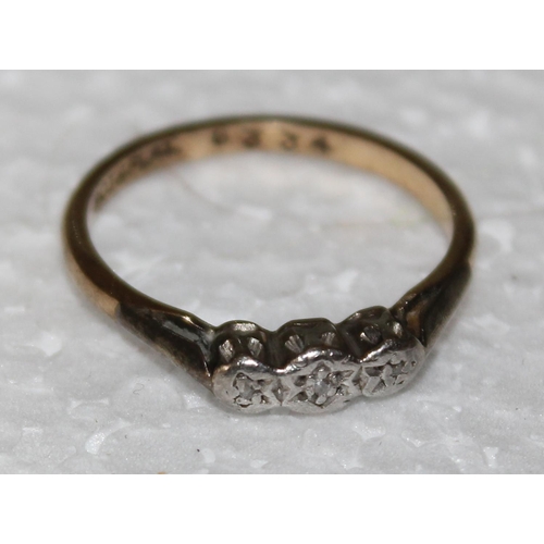 1228 - 9ct gold and platinum ring with 3 illusion set diamonds, approx size O & 1.9g gross