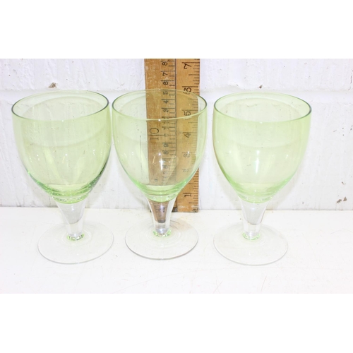 1851 - A set of 6 green retro wine glasses and a retro glass decanter